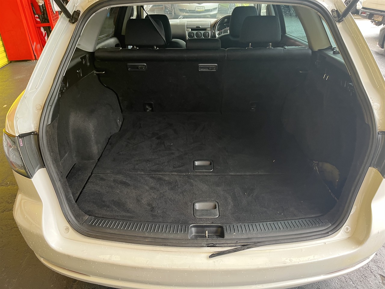 2005 Mazda Atenza