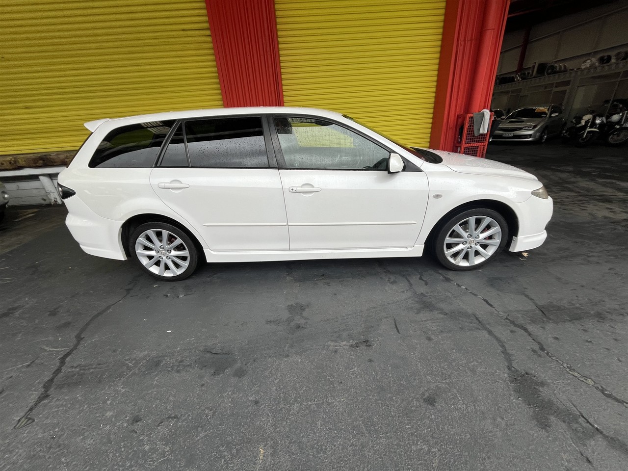 2005 Mazda Atenza