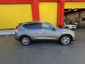 2014 Nissan X-Trail - Thumbnail