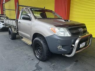 2005 Toyota Hilux