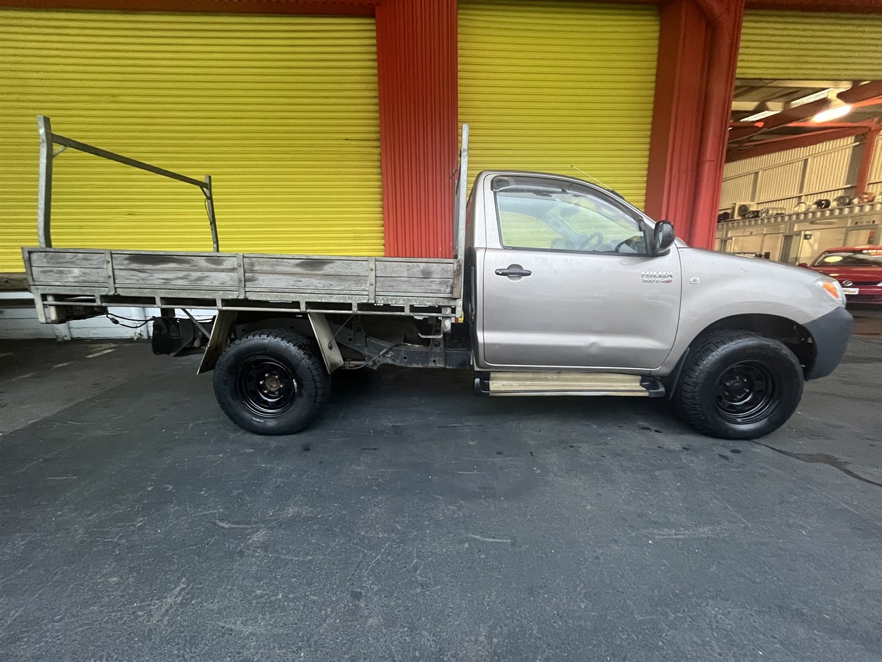 2005 Toyota Hilux