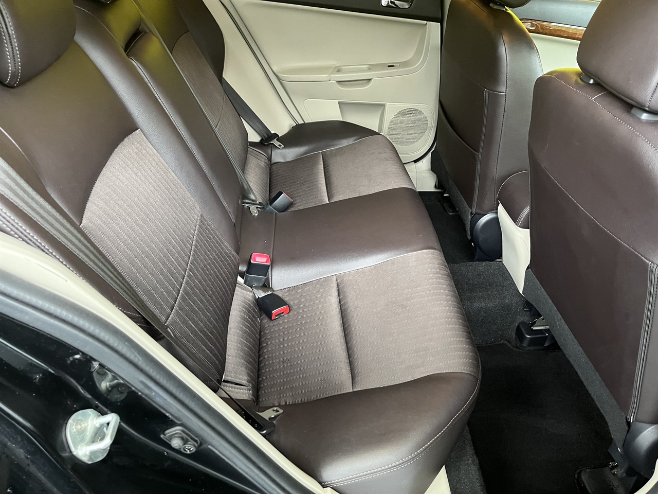 2012 Mitsubishi Galant