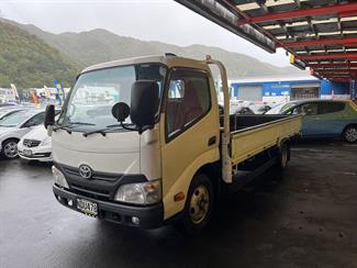 2015 Toyota Dyna - Thumbnail