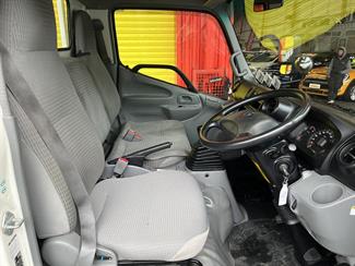 2015 Toyota Dyna - Thumbnail