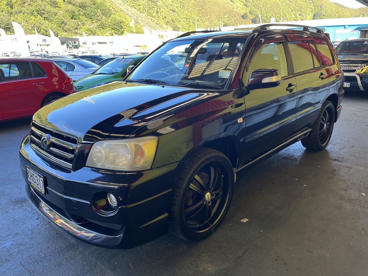 2004 Toyota Kluger