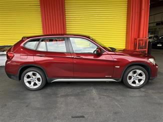 2011 BMW X1 - Thumbnail