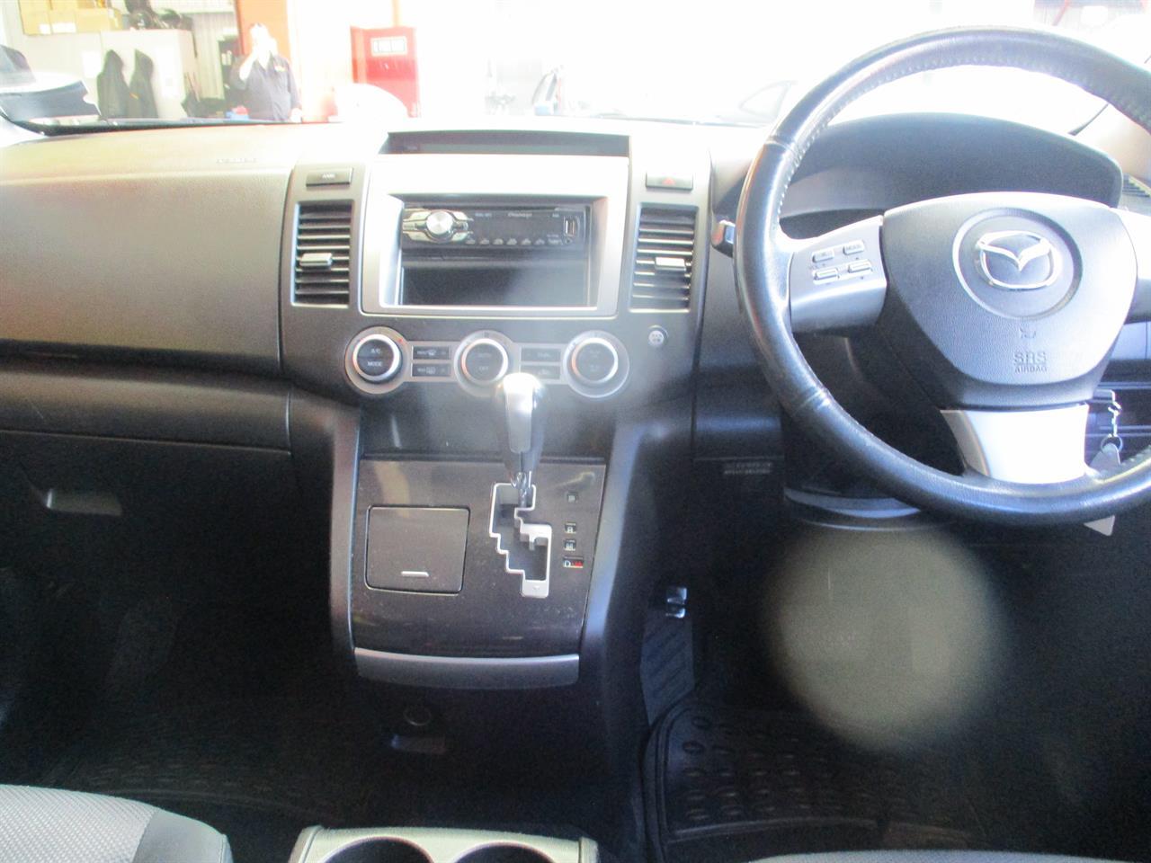 2008 Mazda MPV
