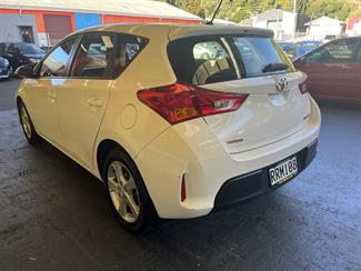 2014 Toyota Corolla - Thumbnail