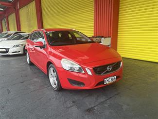 2013 Volvo V60 - Thumbnail
