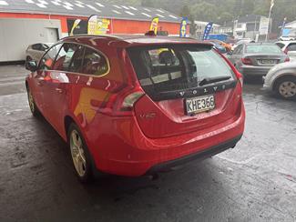 2013 Volvo V60 - Thumbnail