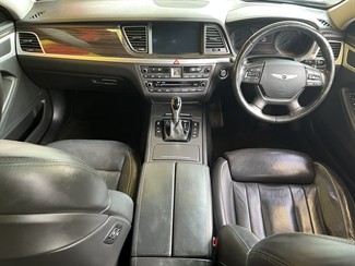 2015 Hyundai Genesis - Thumbnail