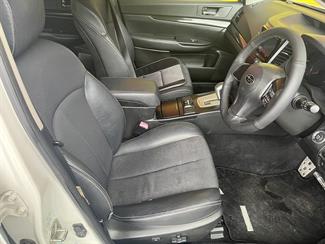 2013 Subaru Legacy - Thumbnail