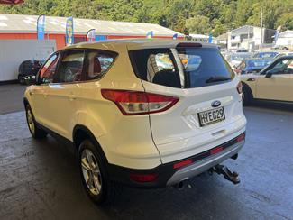 2015 Ford Kuga - Thumbnail