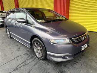 2004 Honda Odyssey - Thumbnail