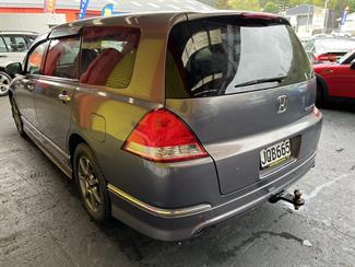 2004 Honda Odyssey - Thumbnail