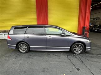 2004 Honda Odyssey - Thumbnail