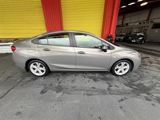 2018 Holden Astra - Thumbnail