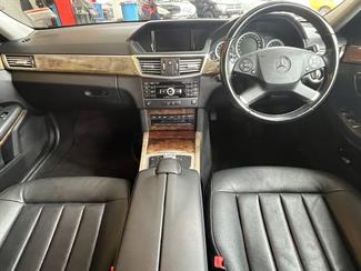 2010 Mercedes-Benz E300 - Thumbnail