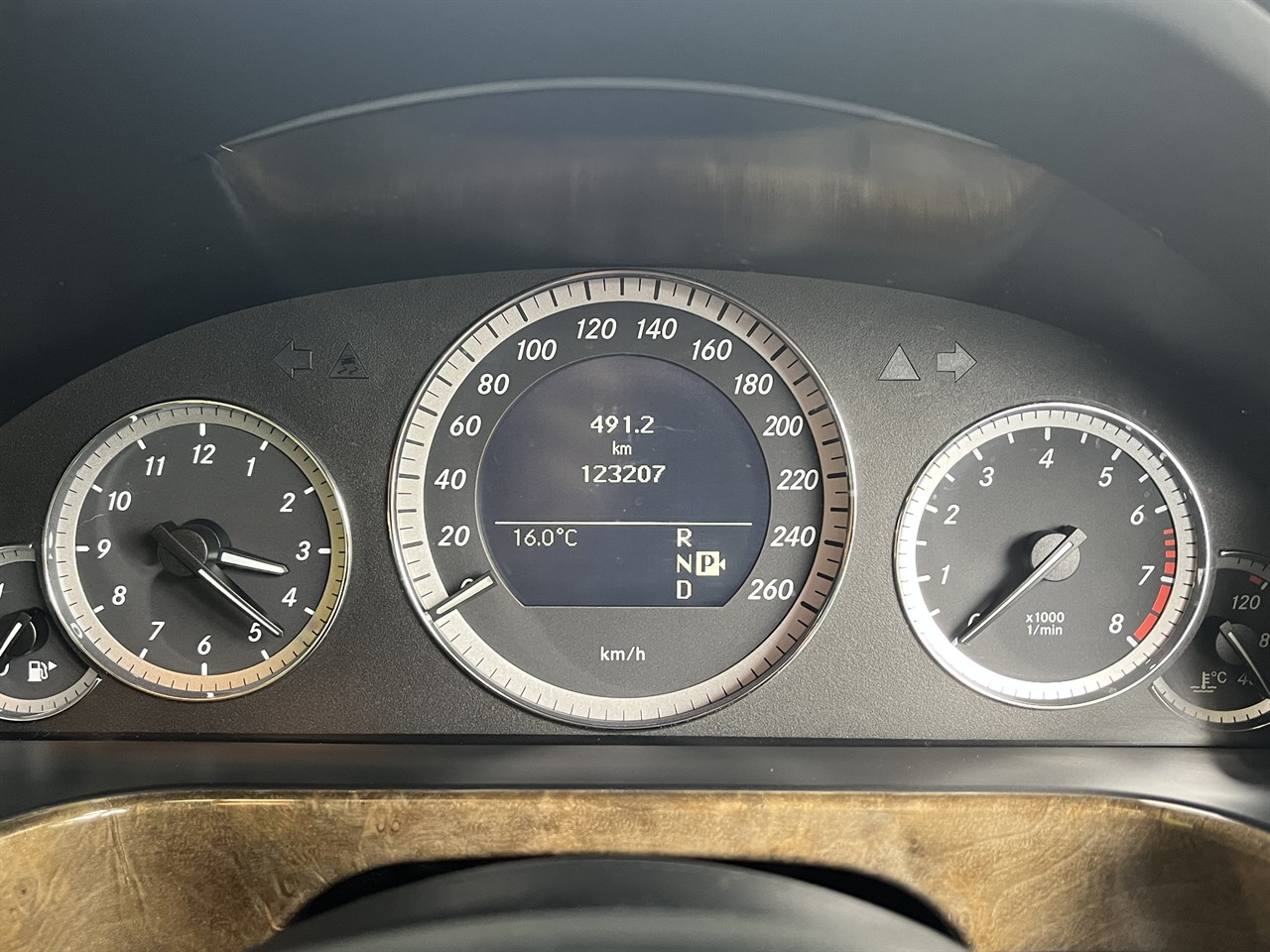 2010 Mercedes-Benz E300