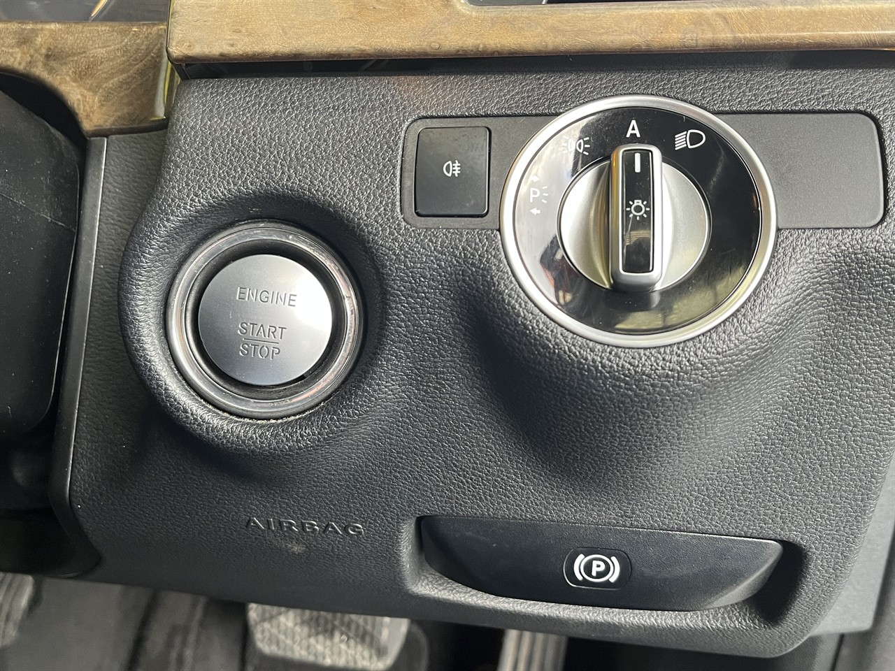 2010 Mercedes-Benz E300
