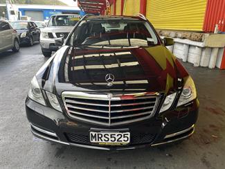 2010 Mercedes-Benz E300 - Thumbnail