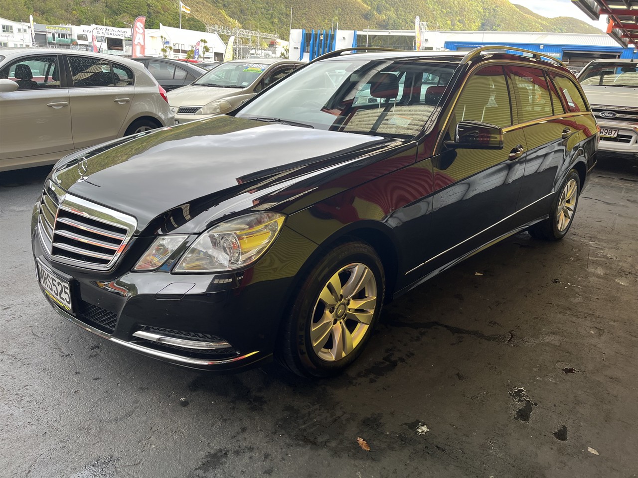 2010 Mercedes-Benz E300
