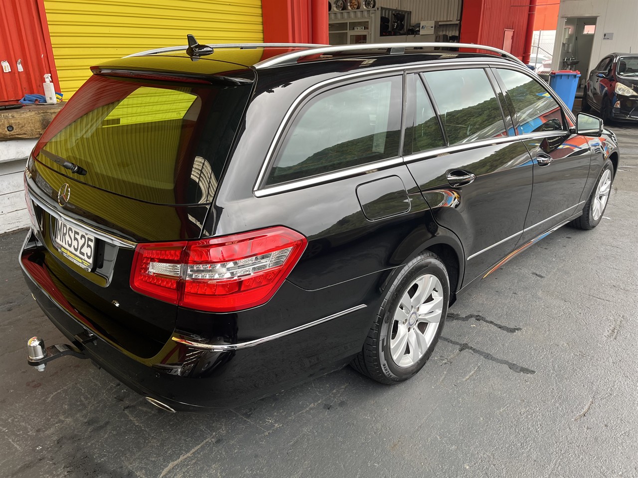2010 Mercedes-Benz E300