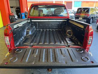 2009 Nissan Navara - Thumbnail