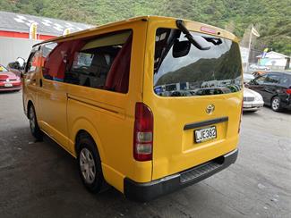 2012 Toyota Hiace - Thumbnail