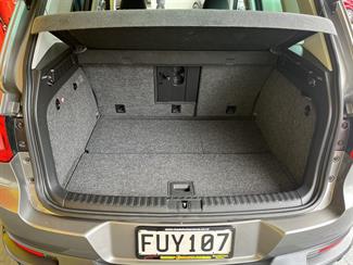 2011 Volkswagen Tiguan - Thumbnail