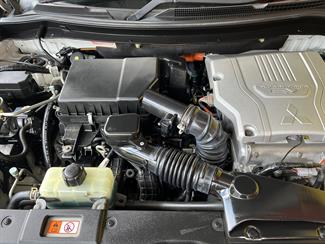 2014 Mitsubishi Outlander - Thumbnail