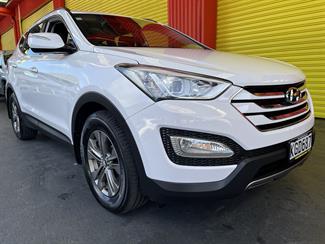 2012 Hyundai Santa Fe - Thumbnail