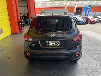 2010 Nissan Dualis - Thumbnail