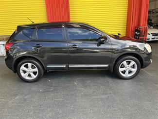 2010 Nissan Dualis - Thumbnail