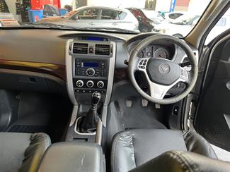 2015 Foton Tunland - Thumbnail