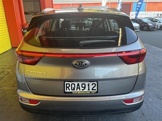 2017 Kia Sportage - Thumbnail
