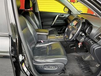 2010 Toyota HIGHLANDER - Thumbnail