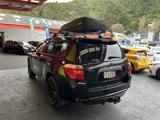 2010 Toyota HIGHLANDER - Thumbnail
