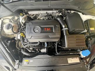 2015 Volkswagen Golf - Thumbnail