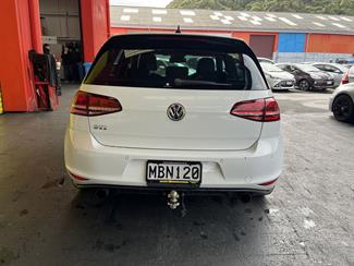 2015 Volkswagen Golf - Thumbnail