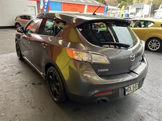 2010 Mazda Axela - Thumbnail