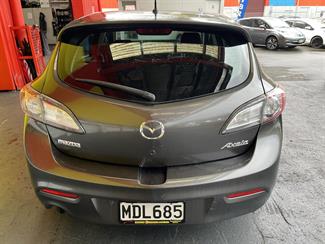 2010 Mazda Axela - Thumbnail