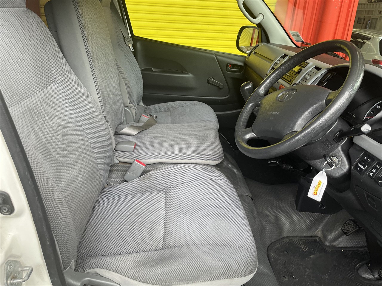 2007 Toyota Hiace