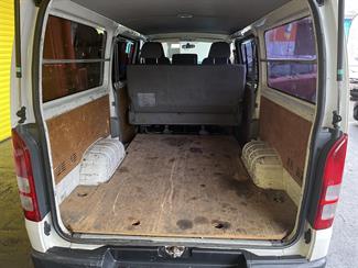 2007 Toyota Hiace - Thumbnail