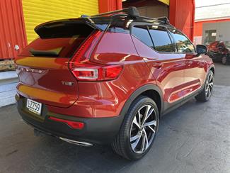 2019 Volvo Xc40 - Thumbnail