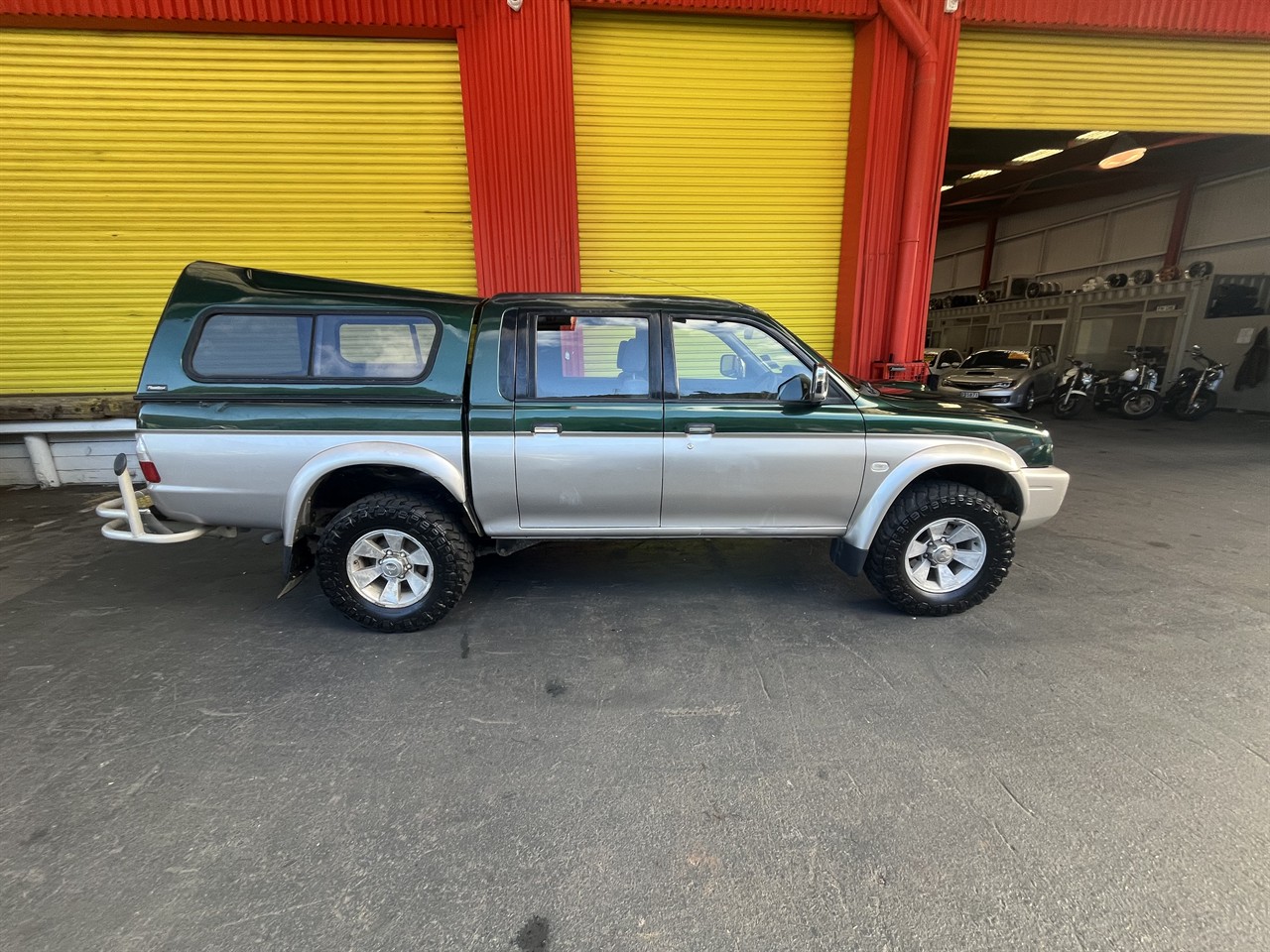 2006 Mitsubishi Triton