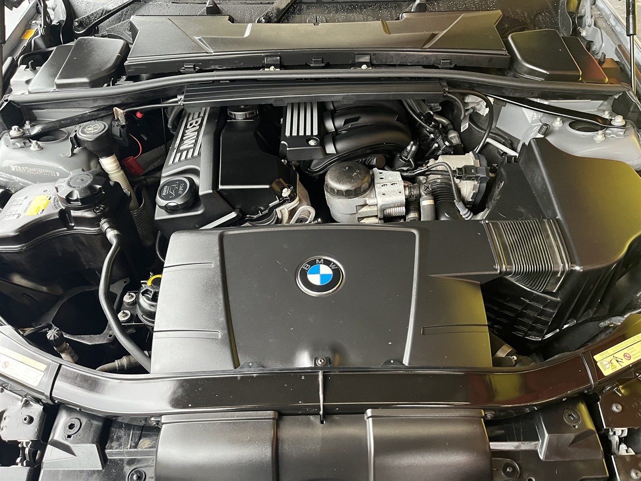 2008 BMW 320i