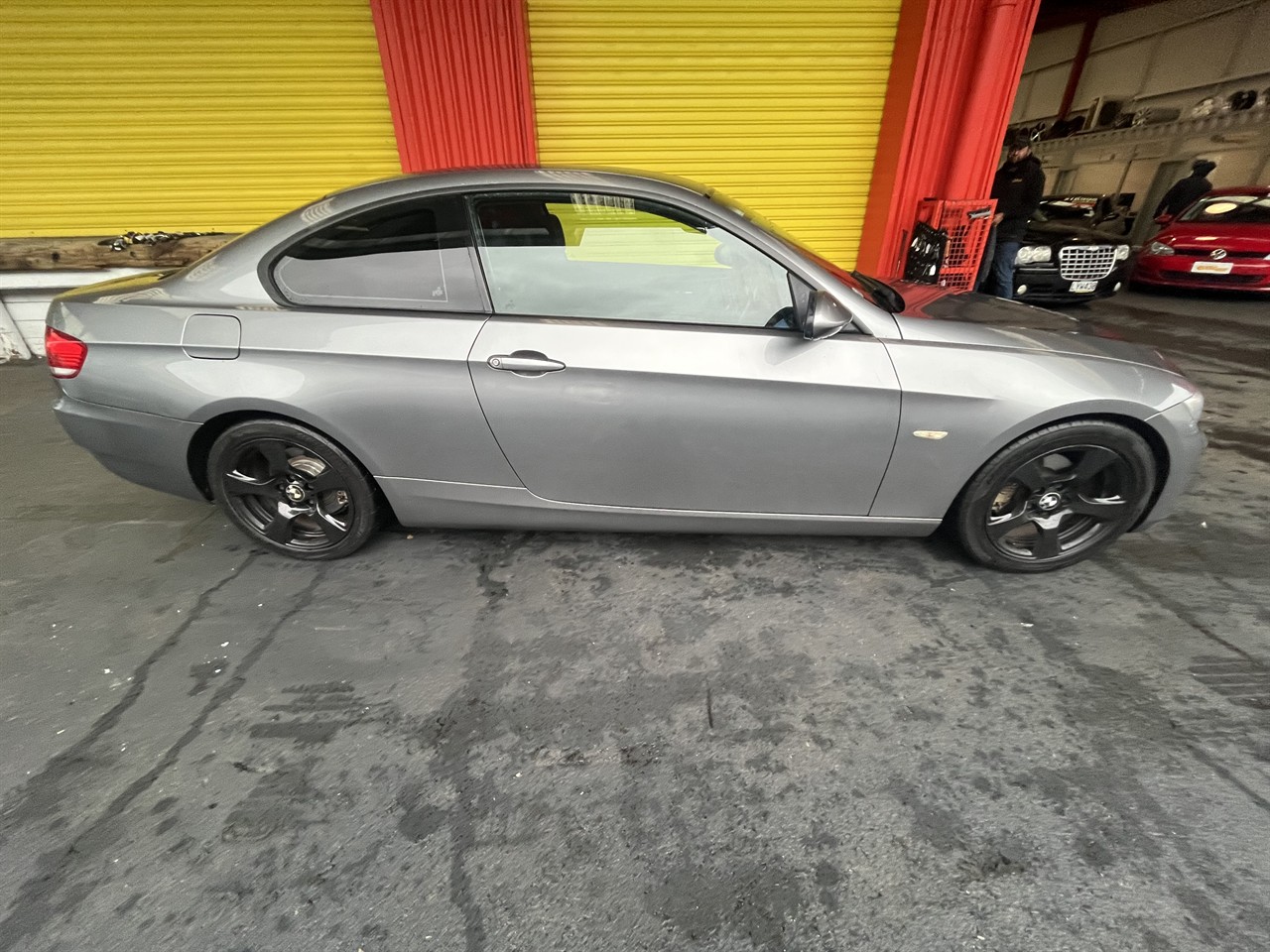 2008 BMW 320i
