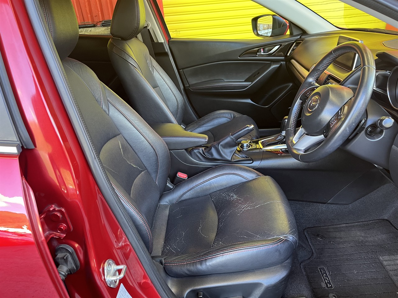 2014 Mazda Axela