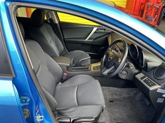 2009 Mazda Axela - Thumbnail